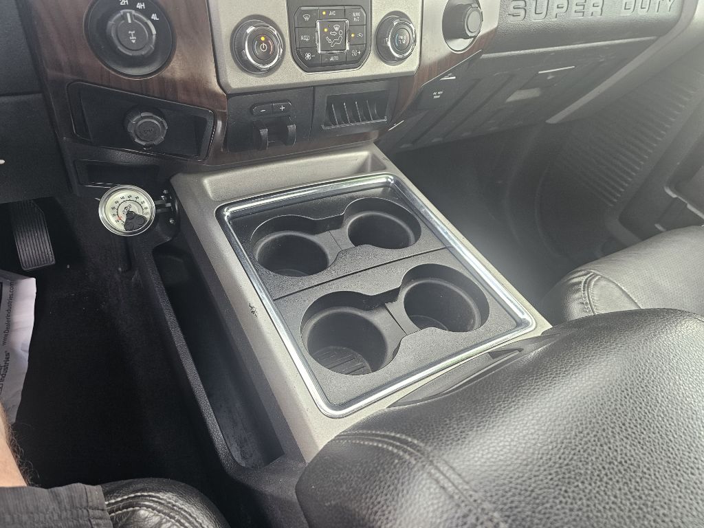 Photo 13 of this FORD F250
