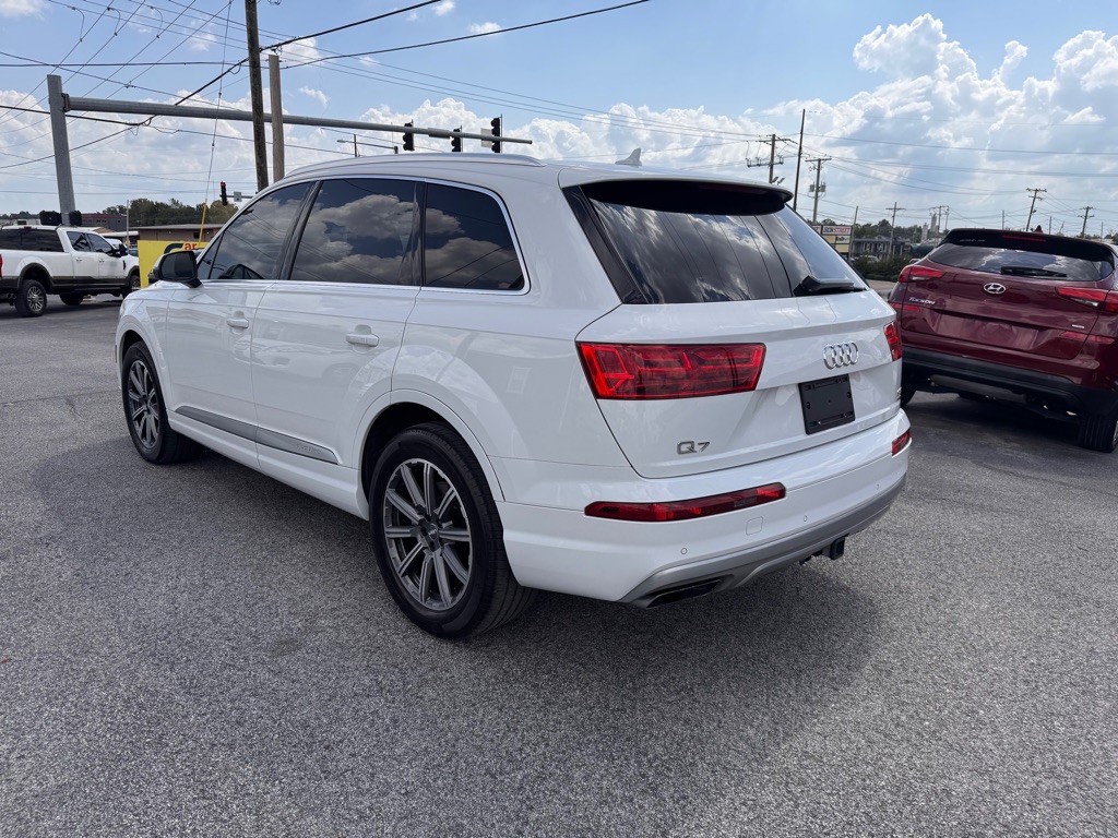 Photo 8 of this AUDI Q7