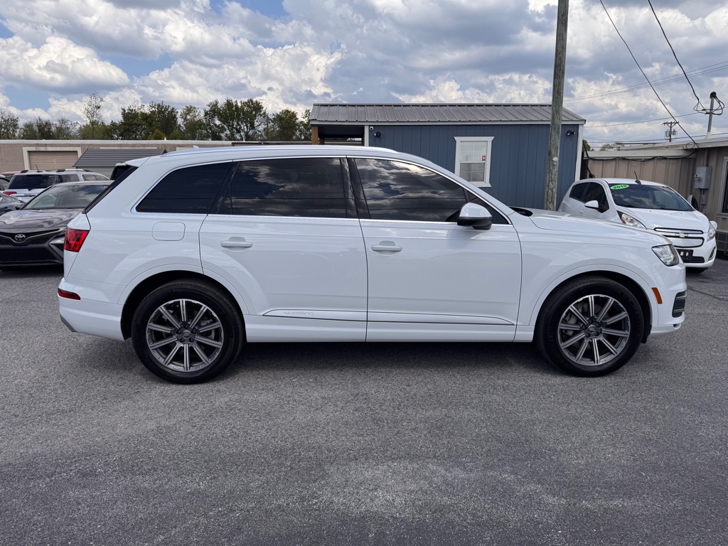 Photo 4 of this AUDI Q7