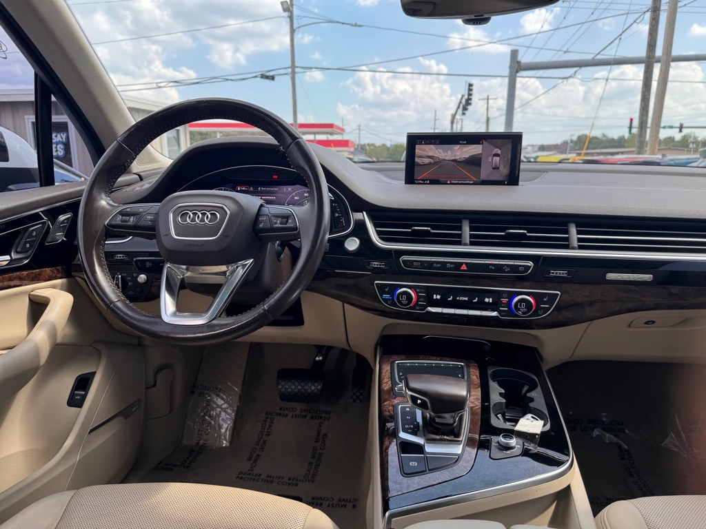 Photo 9 of this AUDI Q7