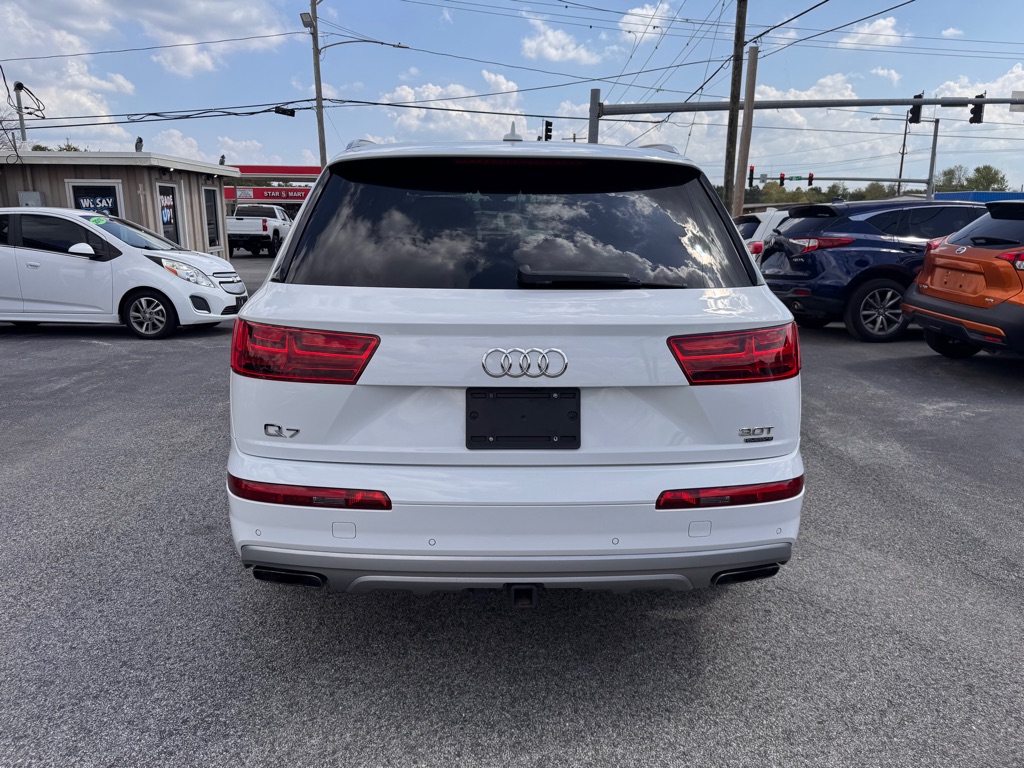 Photo 6 of this AUDI Q7