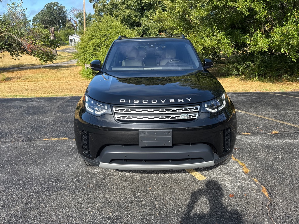 Photo 2 of this LAND ROVER DISCOVERY