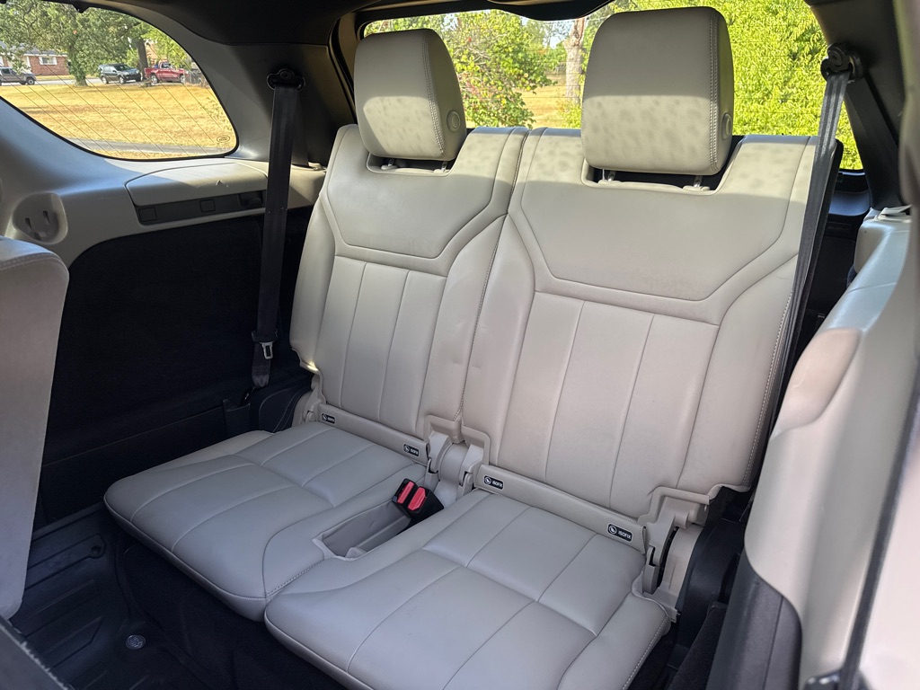 Photo 11 of this LAND ROVER DISCOVERY