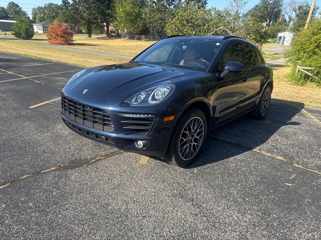 2018 PORSCHE MACAN
