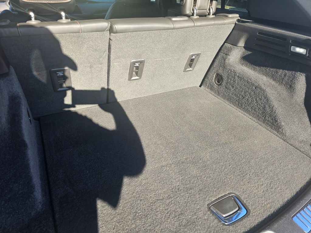 Photo 15 of this CADILLAC XT4