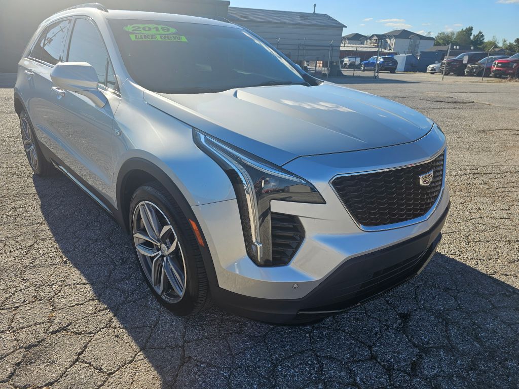 Photo 3 of this CADILLAC XT4