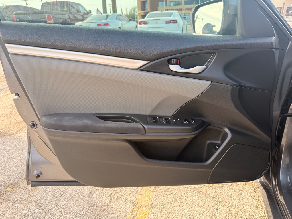Photo 9 of this HONDA CIVIC