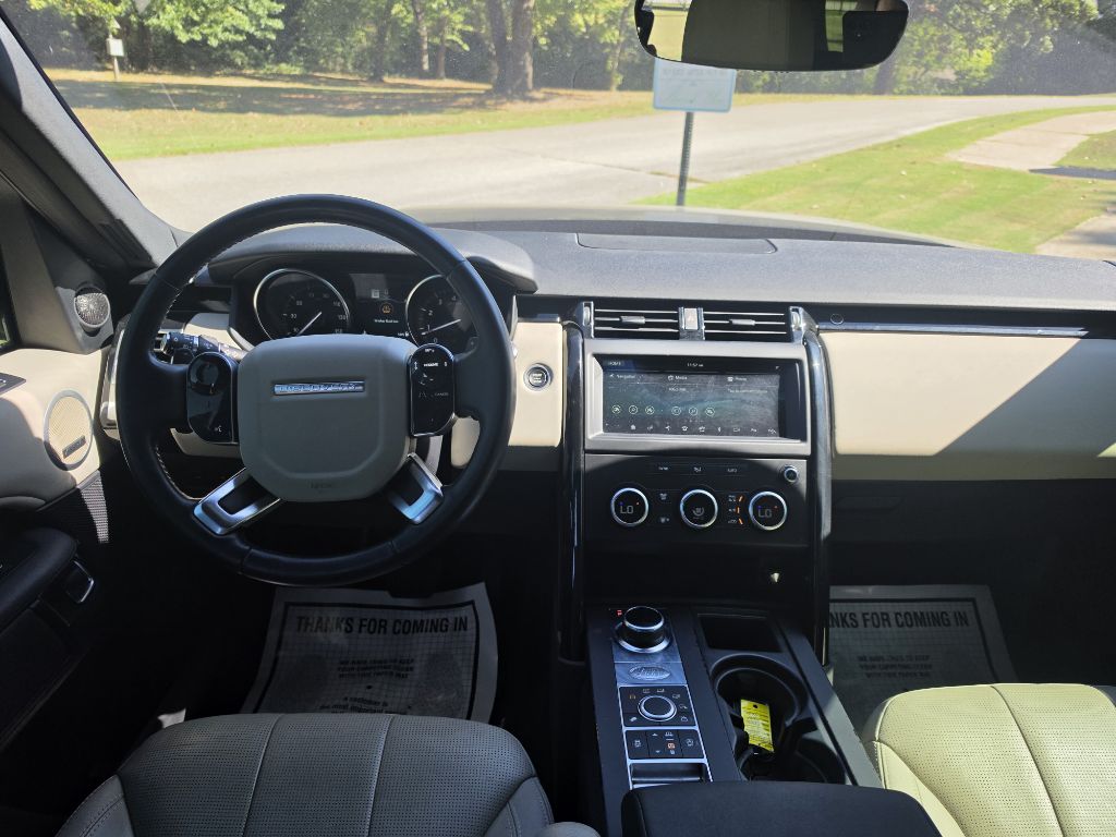 Photo 12 of this LAND ROVER DISCOVERY