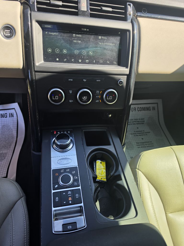 Photo 20 of this LAND ROVER DISCOVERY