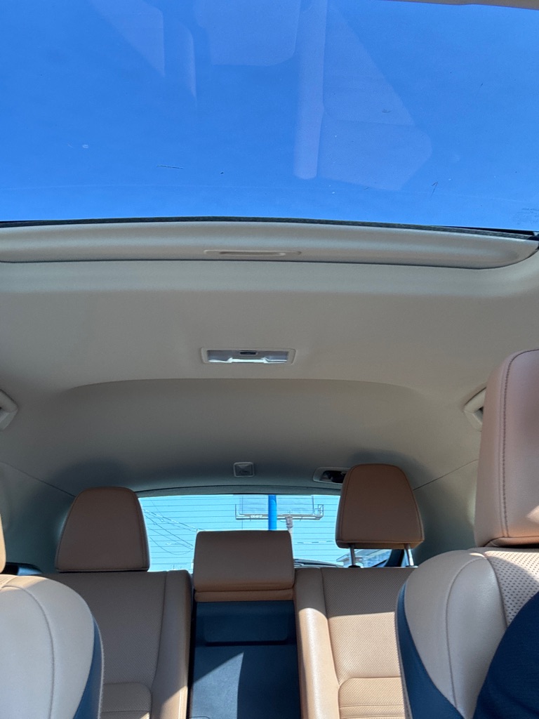 Photo 17 of this LEXUS NX