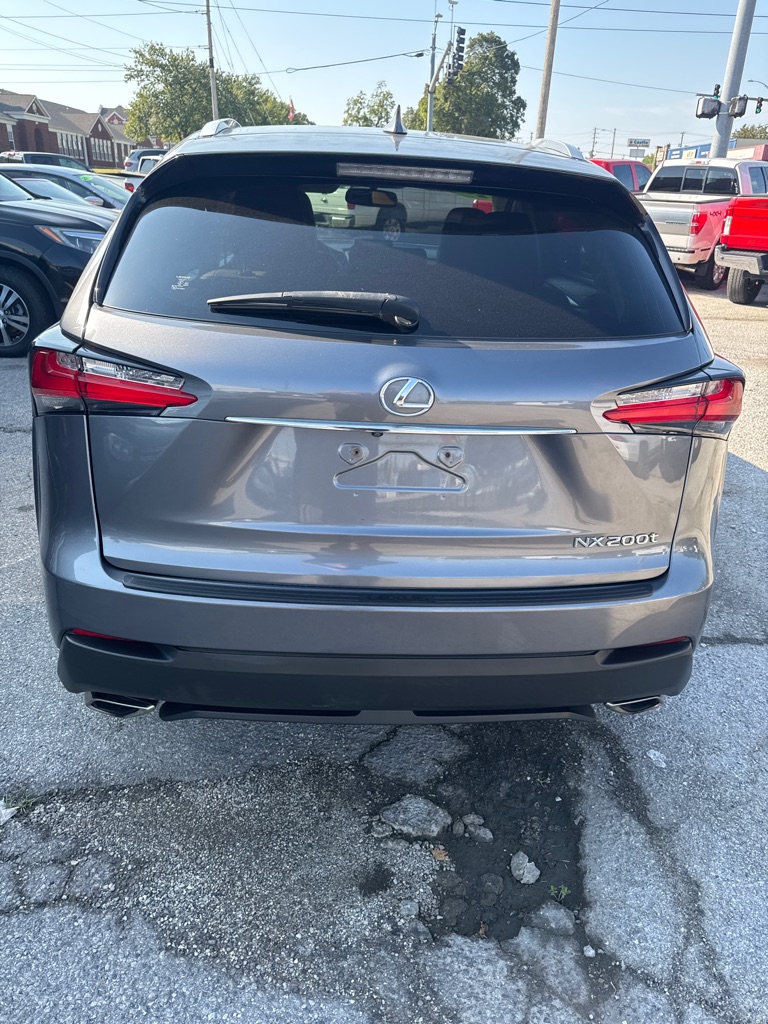 Photo 7 of this LEXUS NX