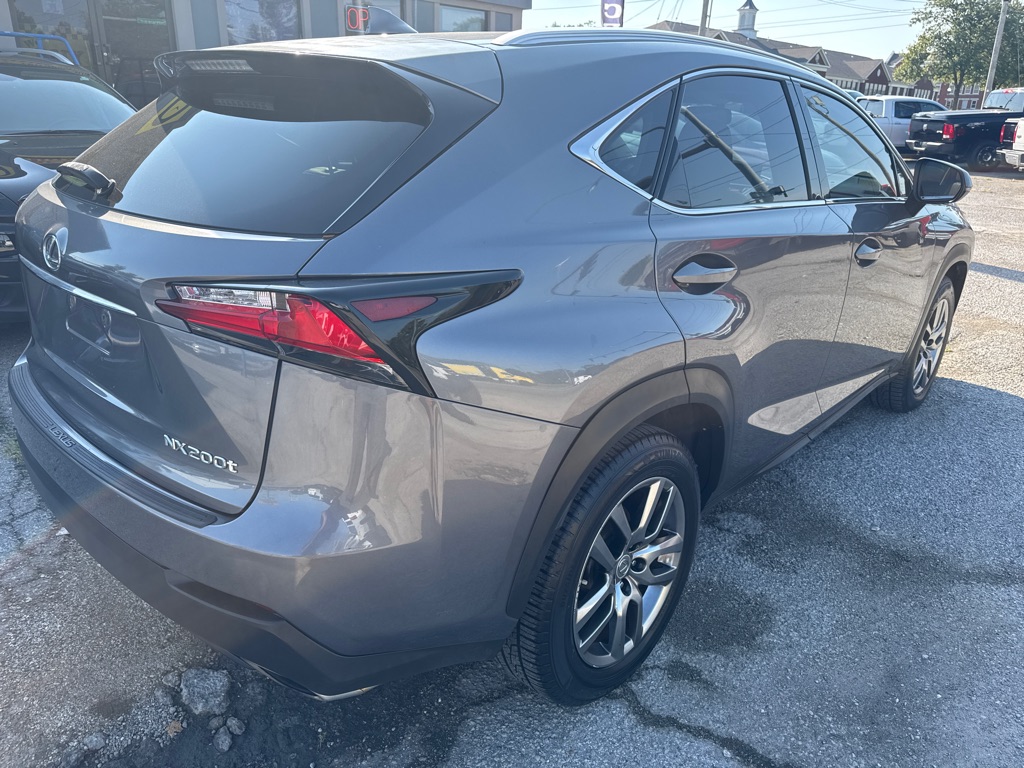 Photo 6 of this LEXUS NX