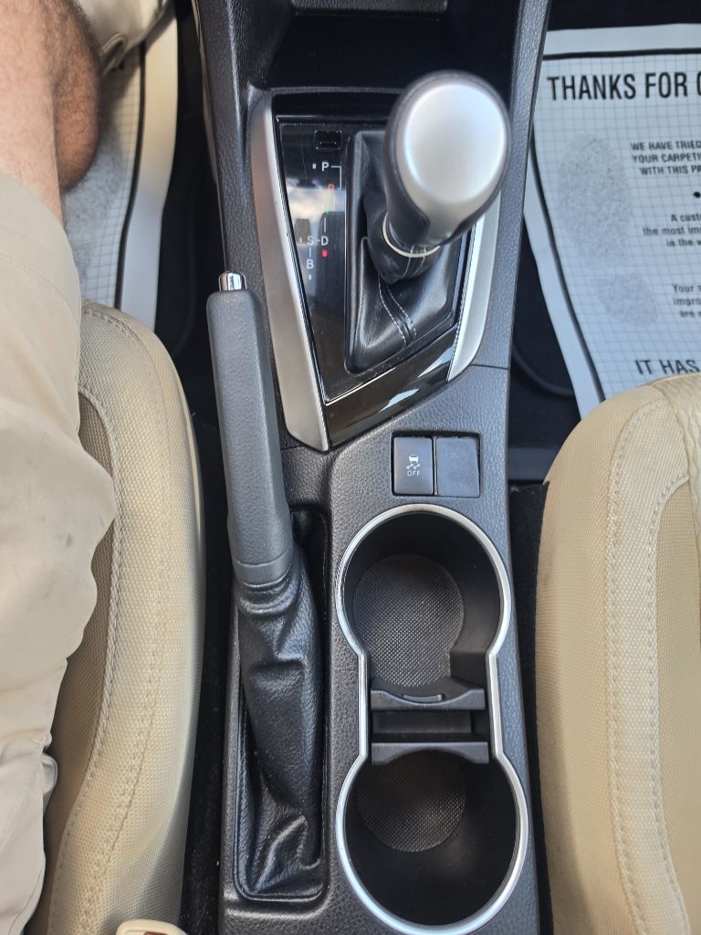 Photo 12 of this TOYOTA COROLLA