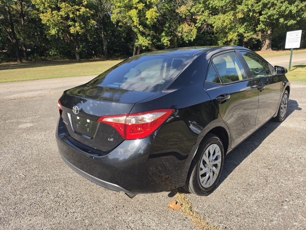 Photo 18 of this TOYOTA COROLLA