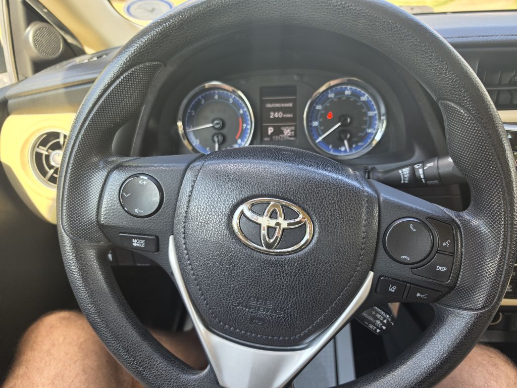 Photo 13 of this TOYOTA COROLLA
