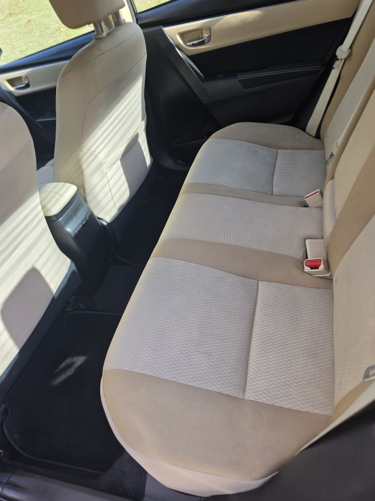 Photo 8 of this TOYOTA COROLLA