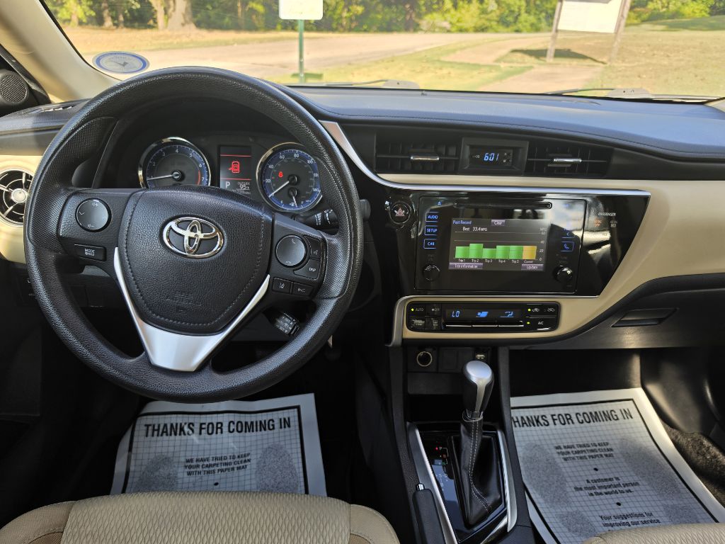 Photo 9 of this TOYOTA COROLLA