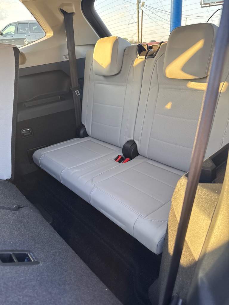 Photo 11 of this VOLKSWAGEN TIGUAN