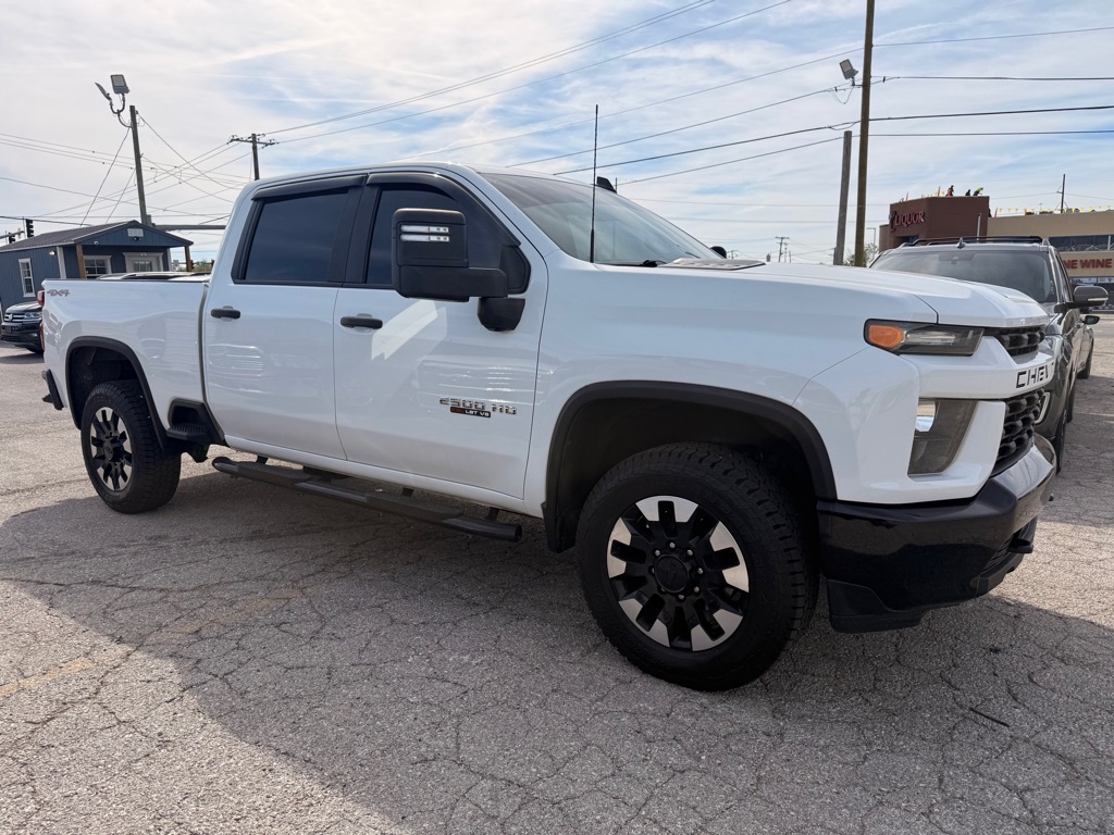 Photo 3 of this CHEVROLET SILVERADO 2500