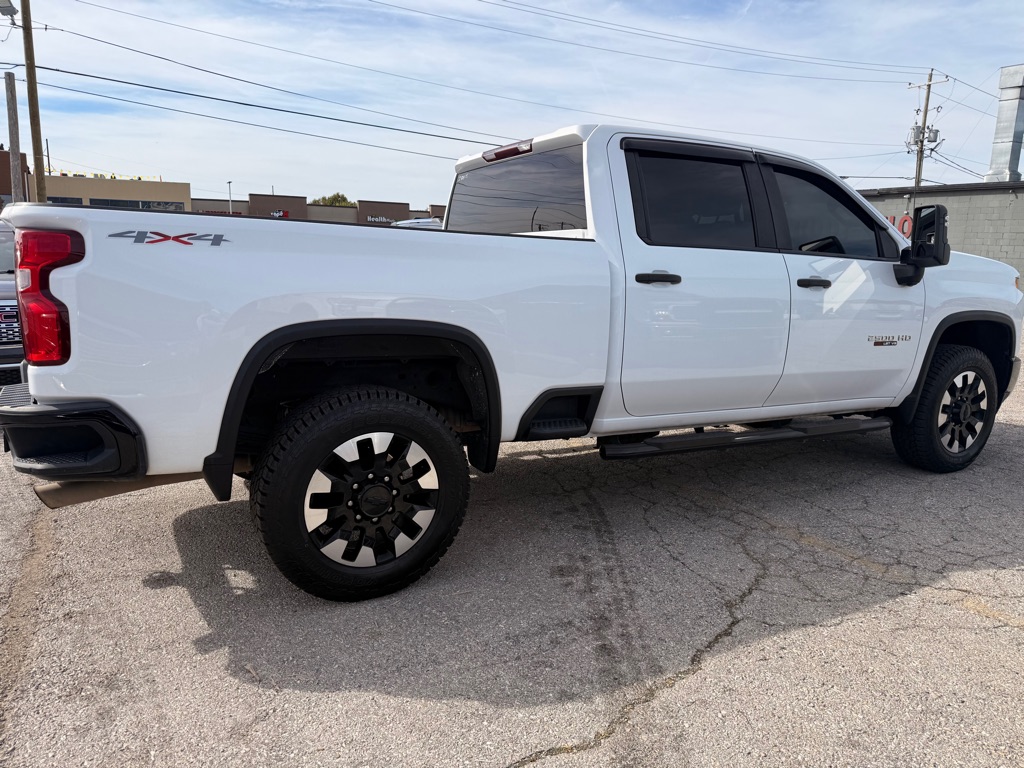Photo 4 of this CHEVROLET SILVERADO 2500