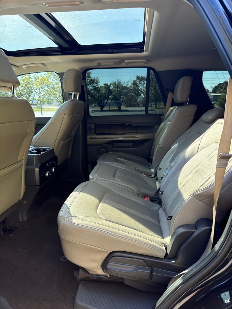 Photo 6 of this FORD EXPEDITION