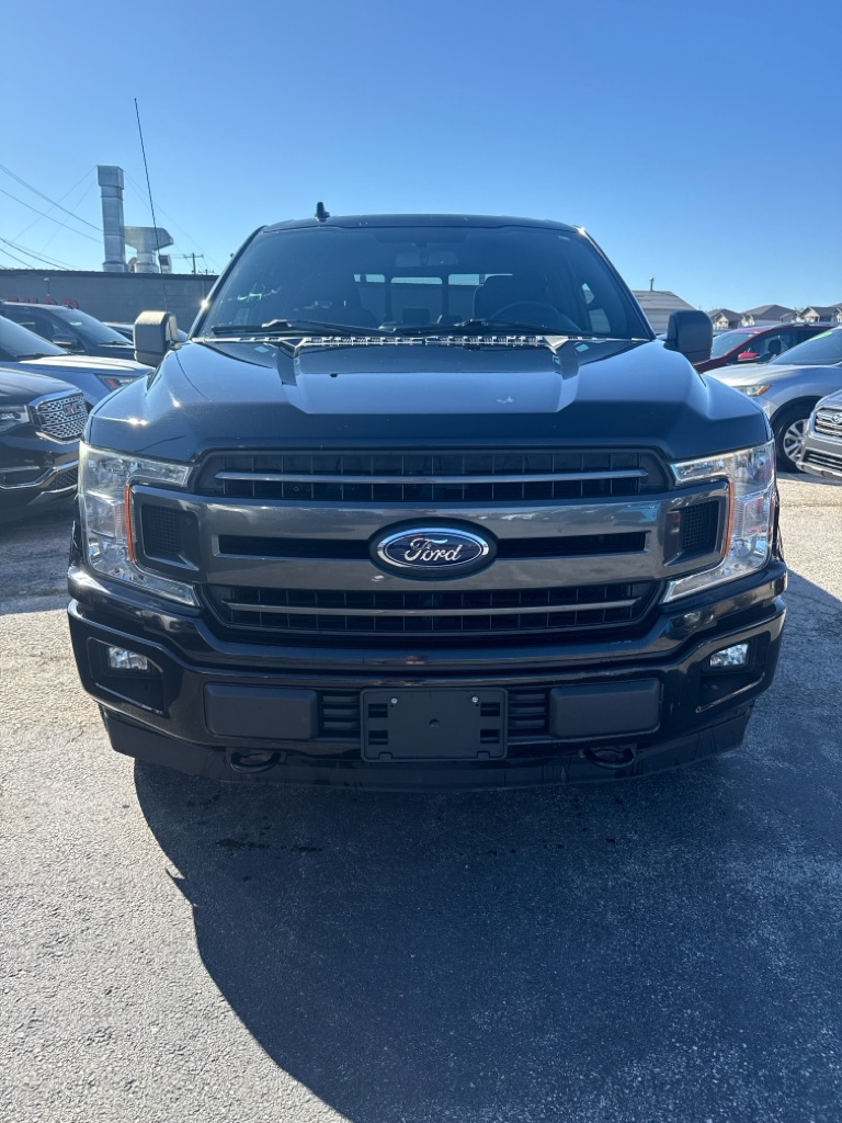Photo 2 of this FORD F150