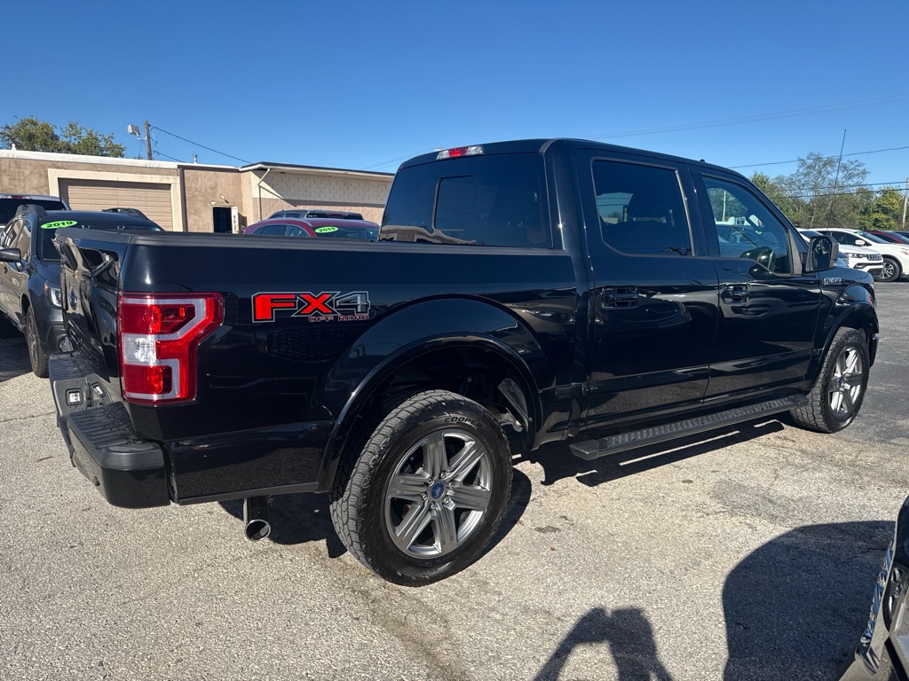 Photo 4 of this FORD F150