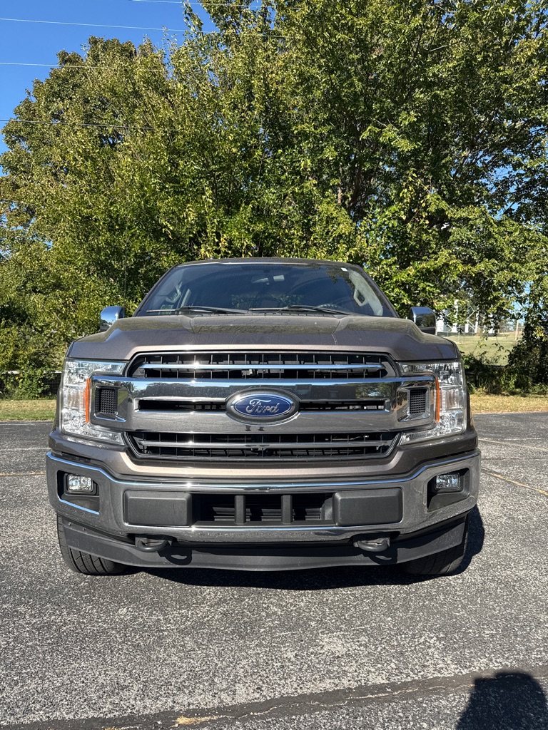 Photo 2 of this FORD F150