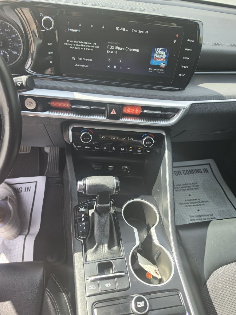 Photo 5 of this KIA K5