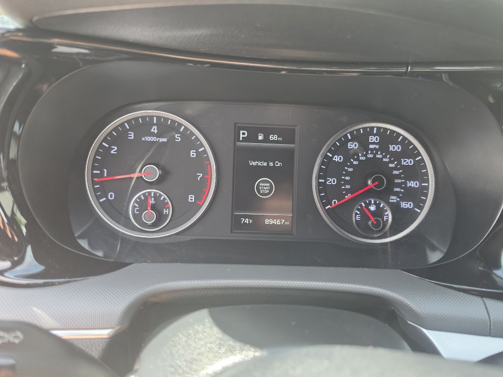 Photo 13 of this KIA K5