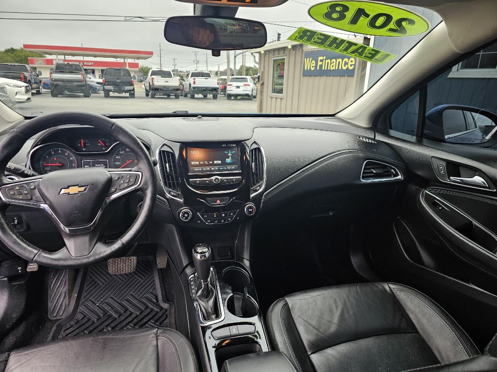 Photo 10 of this CHEVROLET CRUZE
