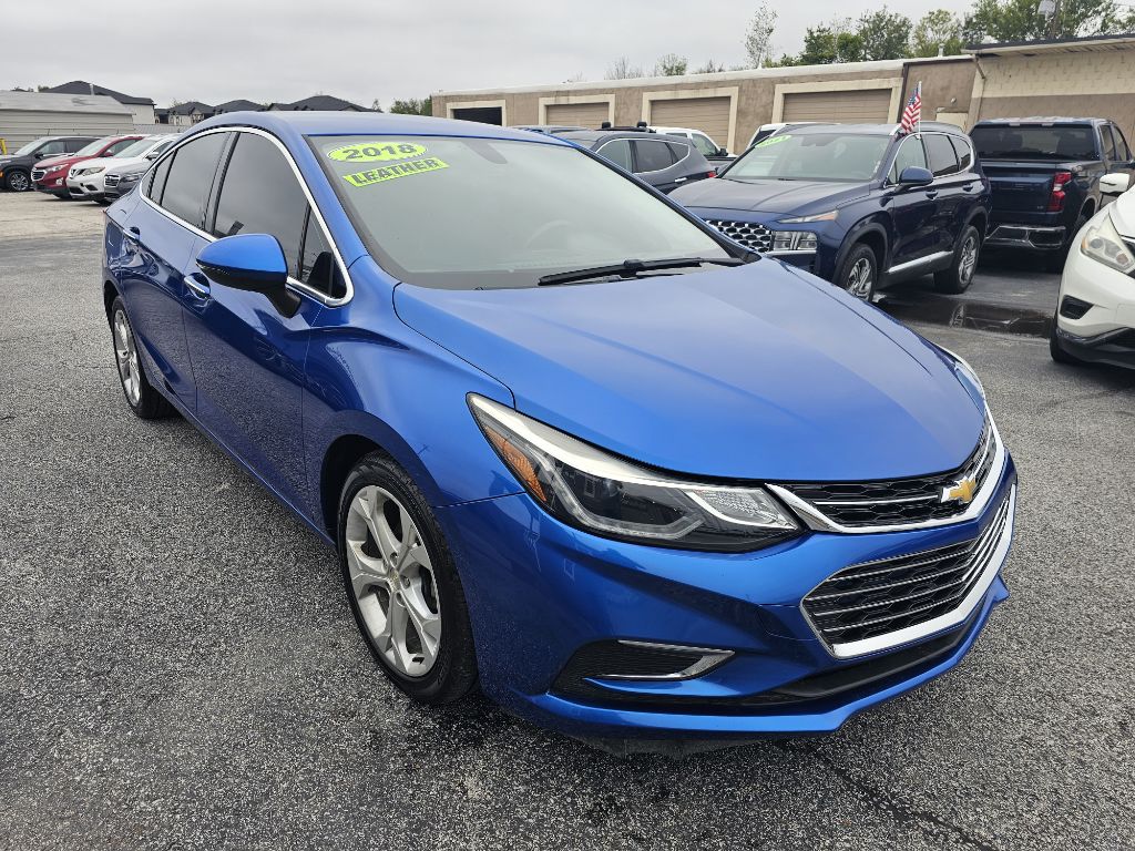Photo 3 of this CHEVROLET CRUZE