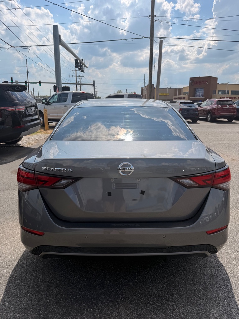 Photo 4 of this NISSAN SENTRA