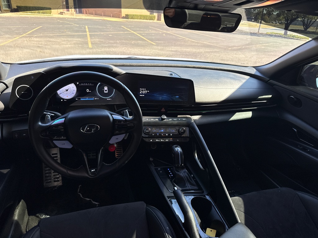 Photo 7 of this HYUNDAI ELANTRA N