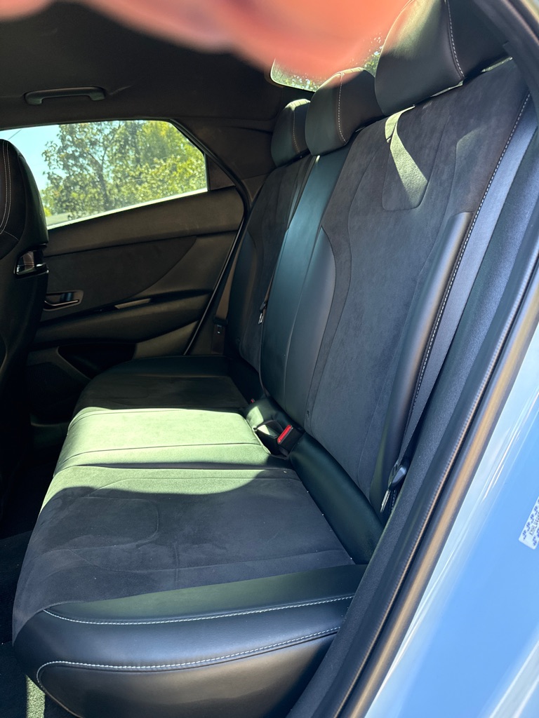 Photo 8 of this HYUNDAI ELANTRA N