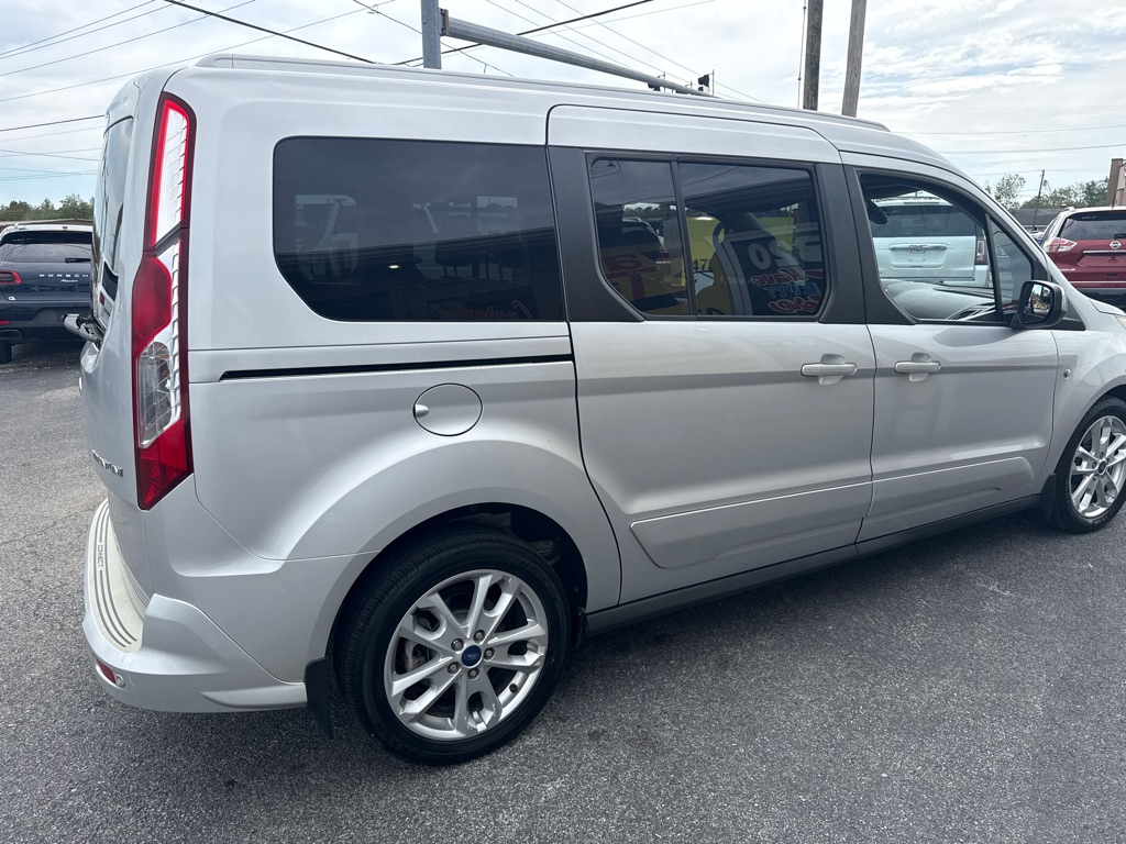 Photo 4 of this FORD TRANSIT CONNECT