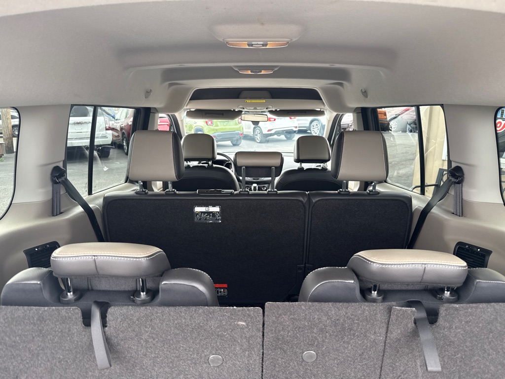 Photo 5 of this FORD TRANSIT CONNECT