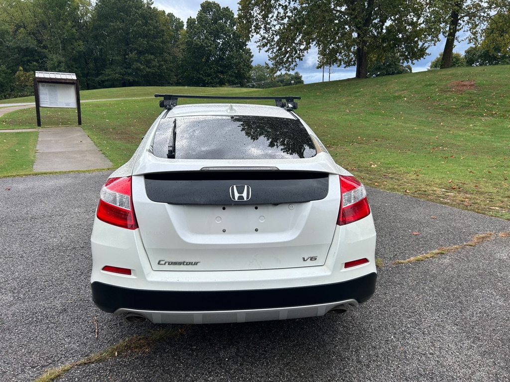 Photo 8 of this HONDA CROSSTOUR
