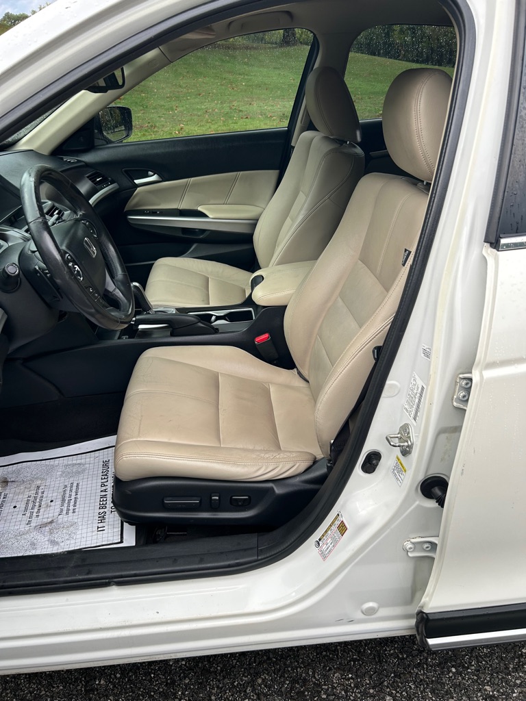 Photo 11 of this HONDA CROSSTOUR