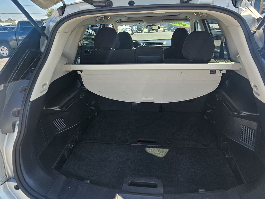 Photo 15 of this NISSAN ROGUE