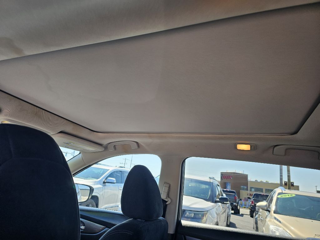 Photo 14 of this NISSAN ROGUE