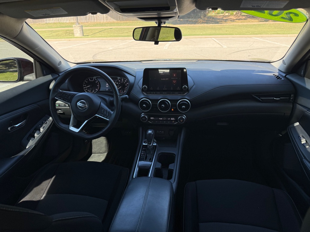 Photo 11 of this NISSAN SENTRA