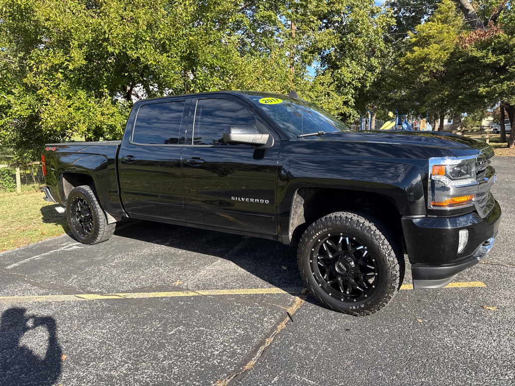 Photo 3 of this CHEVROLET SILVERADO 1500