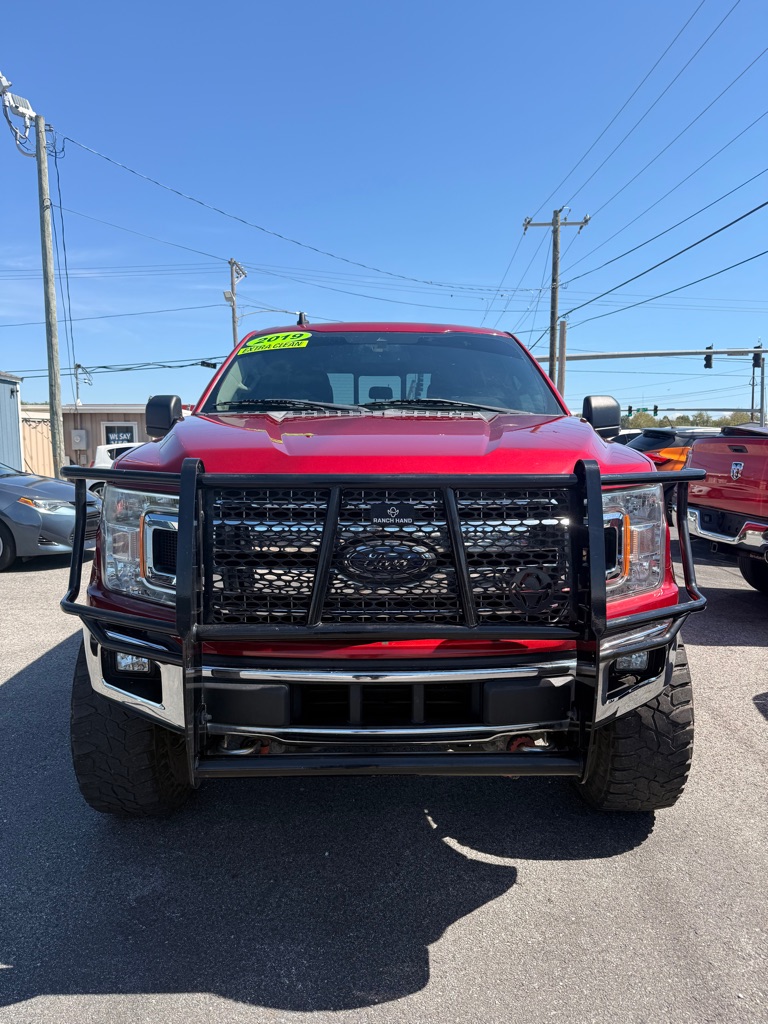 Photo 2 of this FORD F150