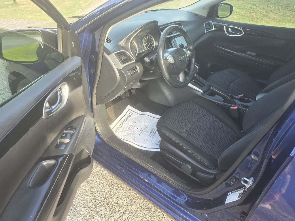 Photo 13 of this NISSAN SENTRA