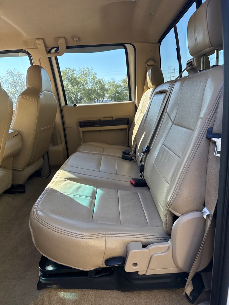Photo 7 of this FORD F250