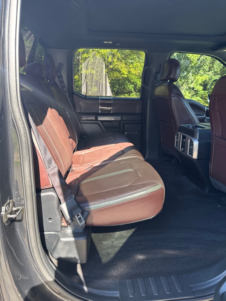 Photo 11 of this FORD F150