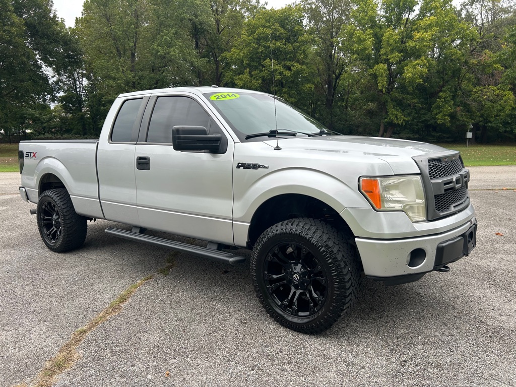 Photo 7 of this FORD F150