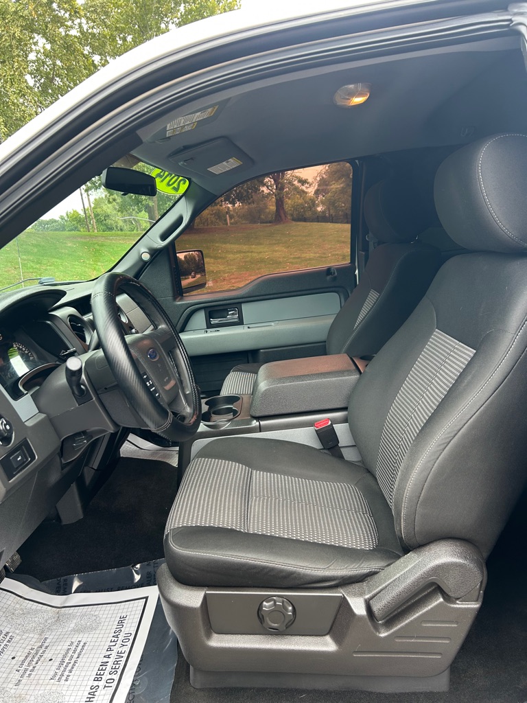 Photo 9 of this FORD F150