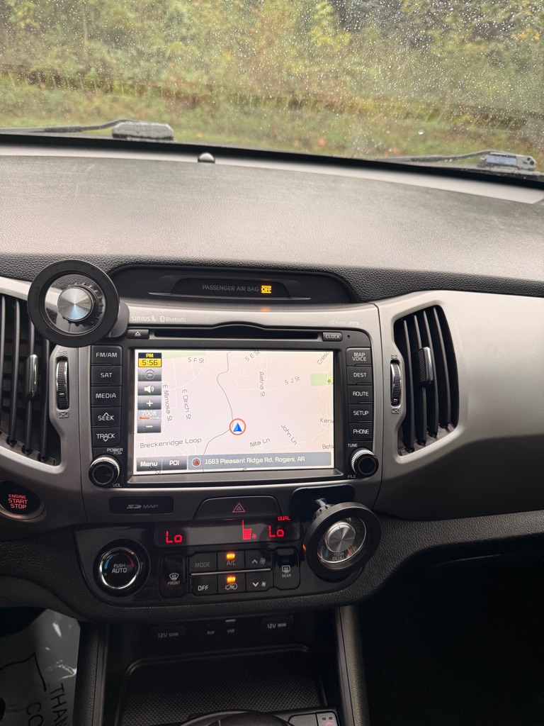 Photo 11 of this KIA SPORTAGE